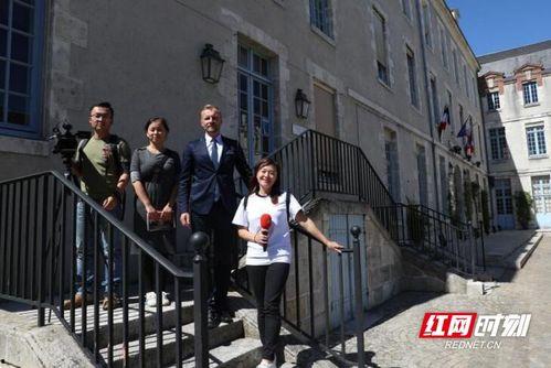 郯城网红吃瓜事件视频曝光,视频曝光引发网友热议  第2张